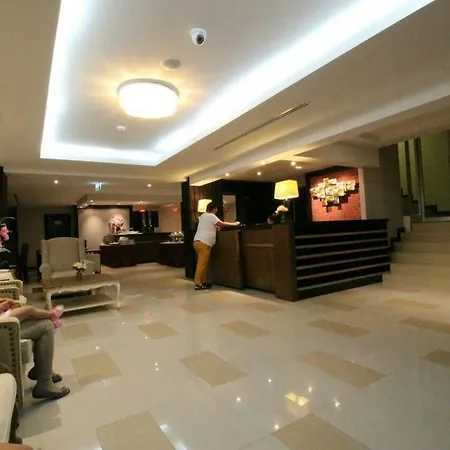 Leelawadee Modern Resort Huaykwang - ลีลาวดี ห้วยขวาง