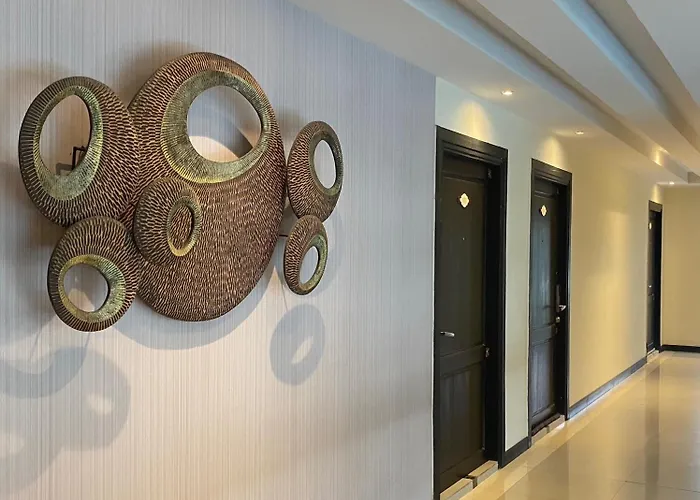 Hotel Leelawadee Modern Huaykwang - ลีลาวดี ห้วยขวาง 3*