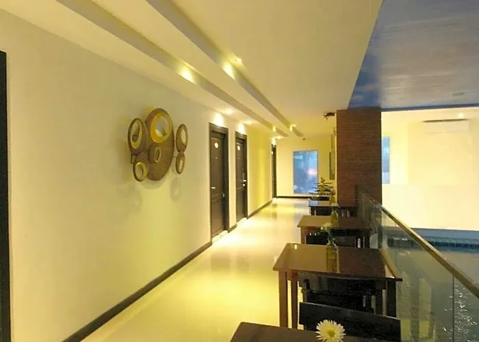 Leelawadee Modern Huaykwang - ลีลาวดี ห้วยขวาง 3*