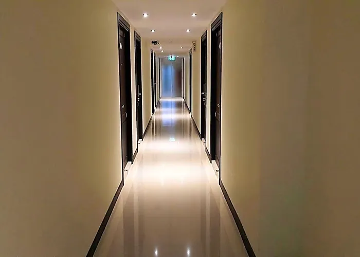 Hotel Leelawadee Modern Huaykwang - ลีลาวดี ห้วยขวาง 3*