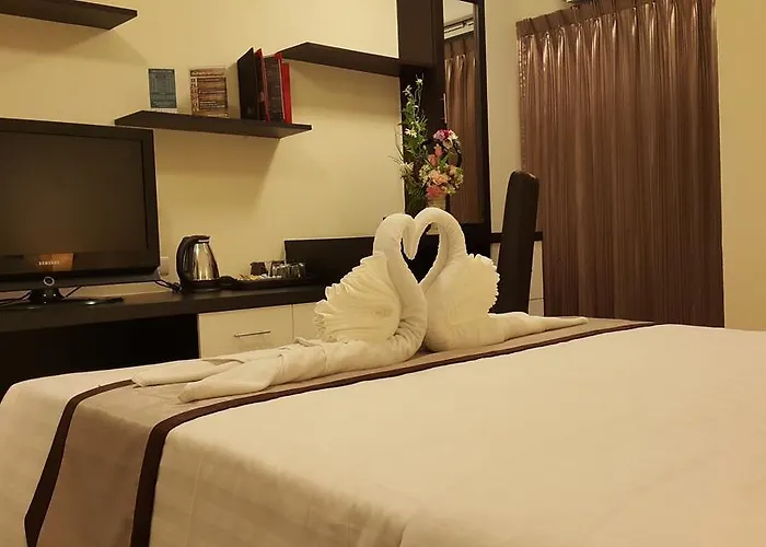 Leelawadee Modern Huaykwang - ลีลาวดี ห้วยขวาง 3* Bangkok