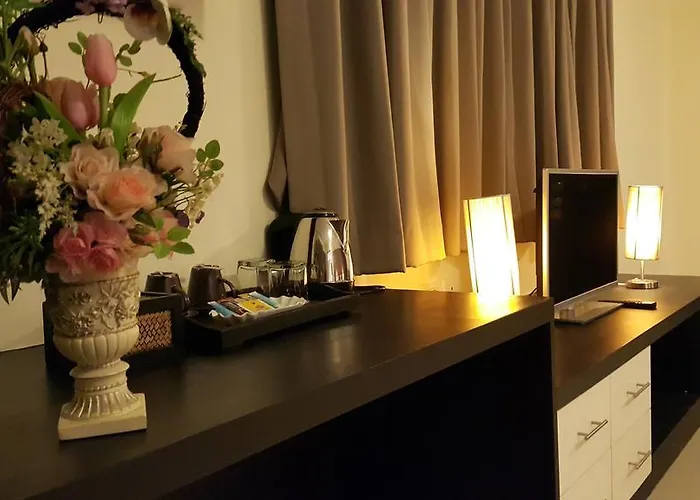 Leelawadee Modern Huaykwang - ลีลาวดี ห้วยขวาง 3*