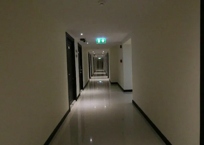 Leelawadee Modern Huaykwang - ลีลาวดี ห้วยขวาง 3* Bangkok