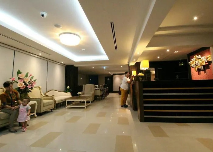 Leelawadee Modern Huaykwang - ลีลาวดี ห้วยขวาง Hotel Bangkok